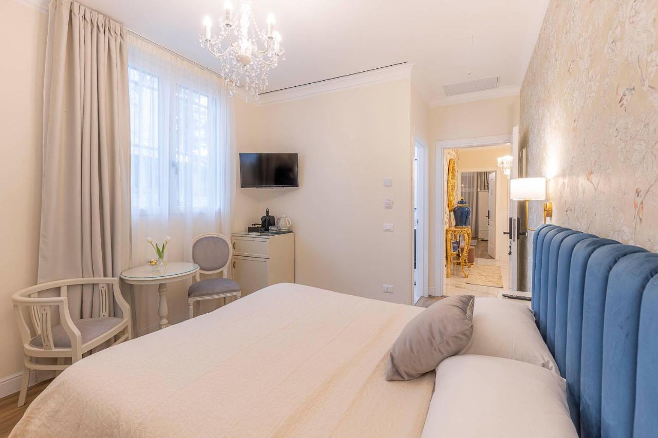 Crys: Rooms, Holiday, Business Werona Zewnętrze zdjęcie