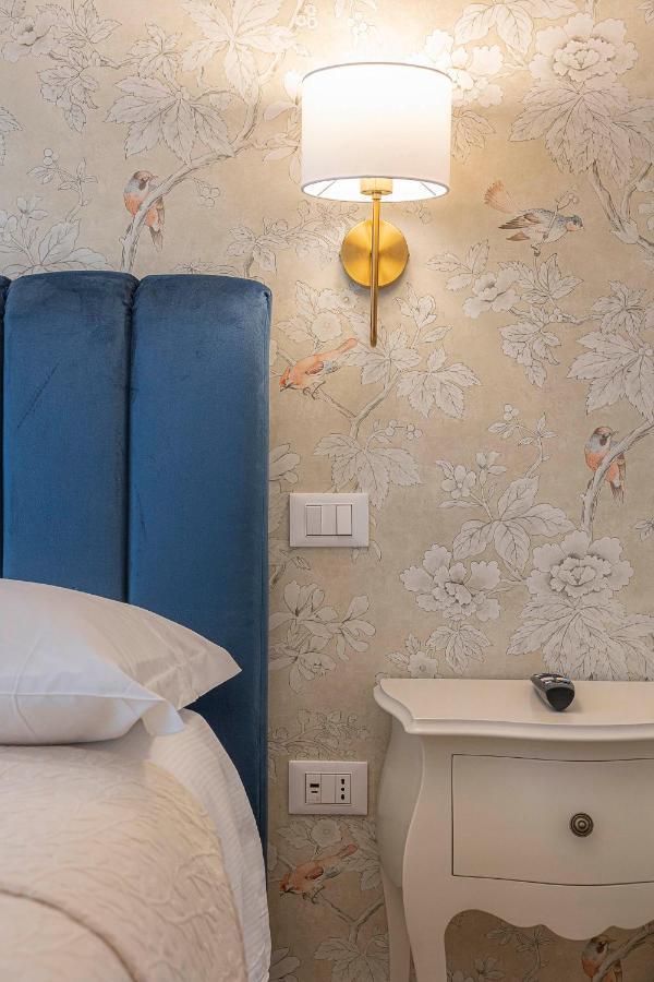 Crys: Rooms, Holiday, Business Werona Zewnętrze zdjęcie