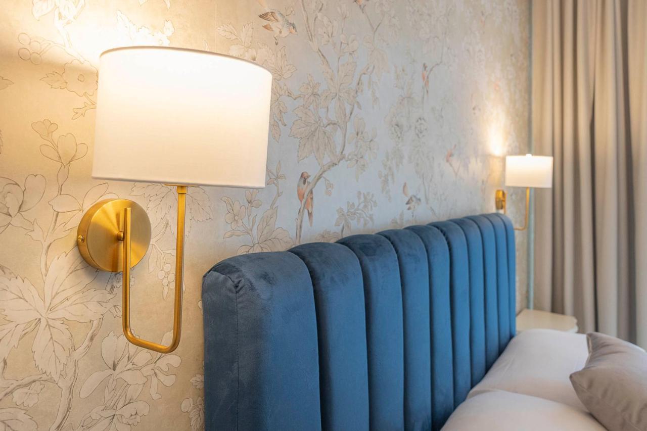 Crys: Rooms, Holiday, Business Werona Zewnętrze zdjęcie